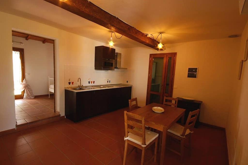 Villa Con Piscina 10 Posti Letto, L'Oliveta Di Rivalto Chianni Exterior foto