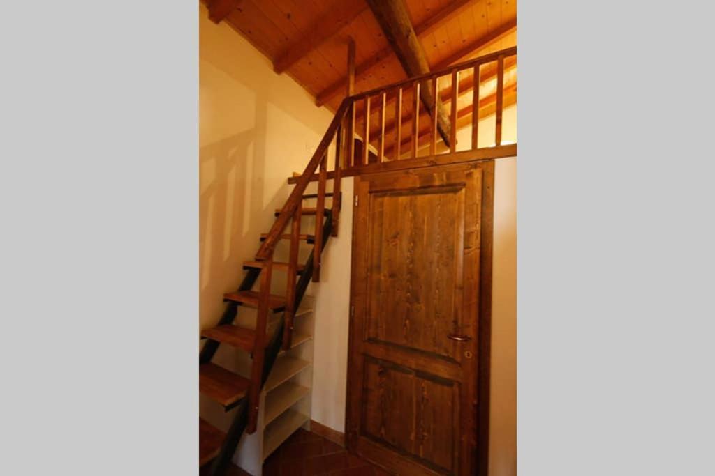 Villa Con Piscina 10 Posti Letto, L'Oliveta Di Rivalto Chianni Exterior foto