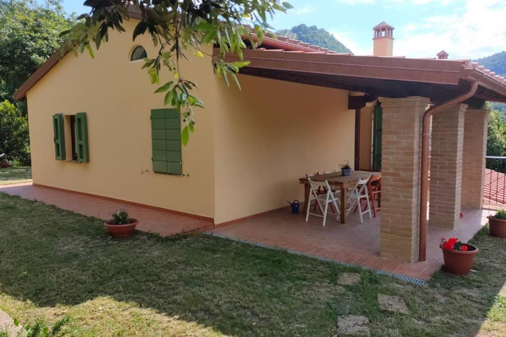 Villa Con Piscina 10 Posti Letto, L'Oliveta Di Rivalto Chianni Exterior foto